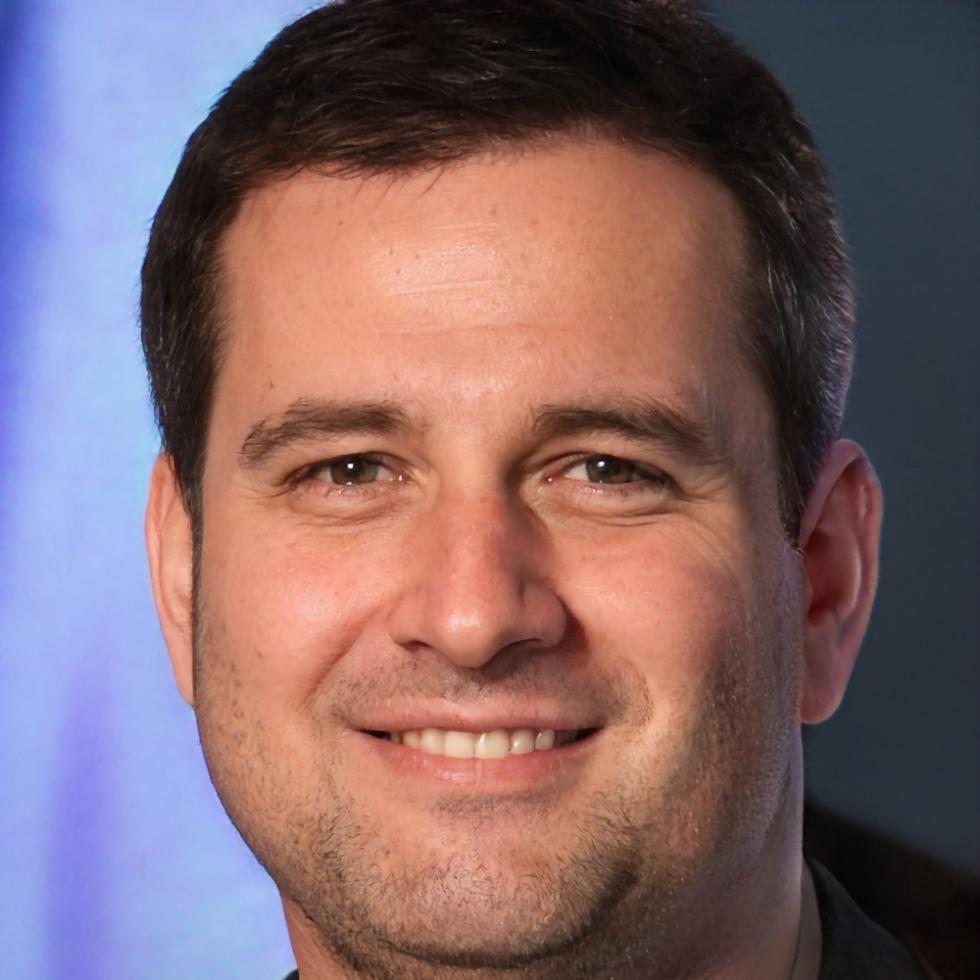 Portrait de Thomas Dubois, Spécialiste en Éducation Financière chez Elusivelleplatform